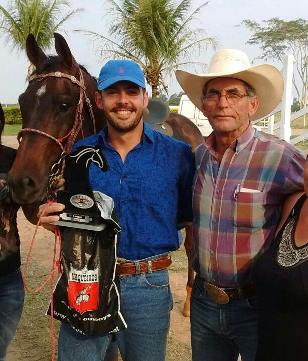 Aldemir da Silva Gouveia Junior e seu pai